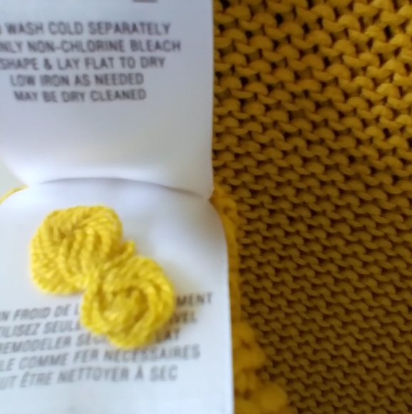 Sexy Sleeveless,Off The Shoulder Sweater by Anthropologie. - Picture 8 of 10